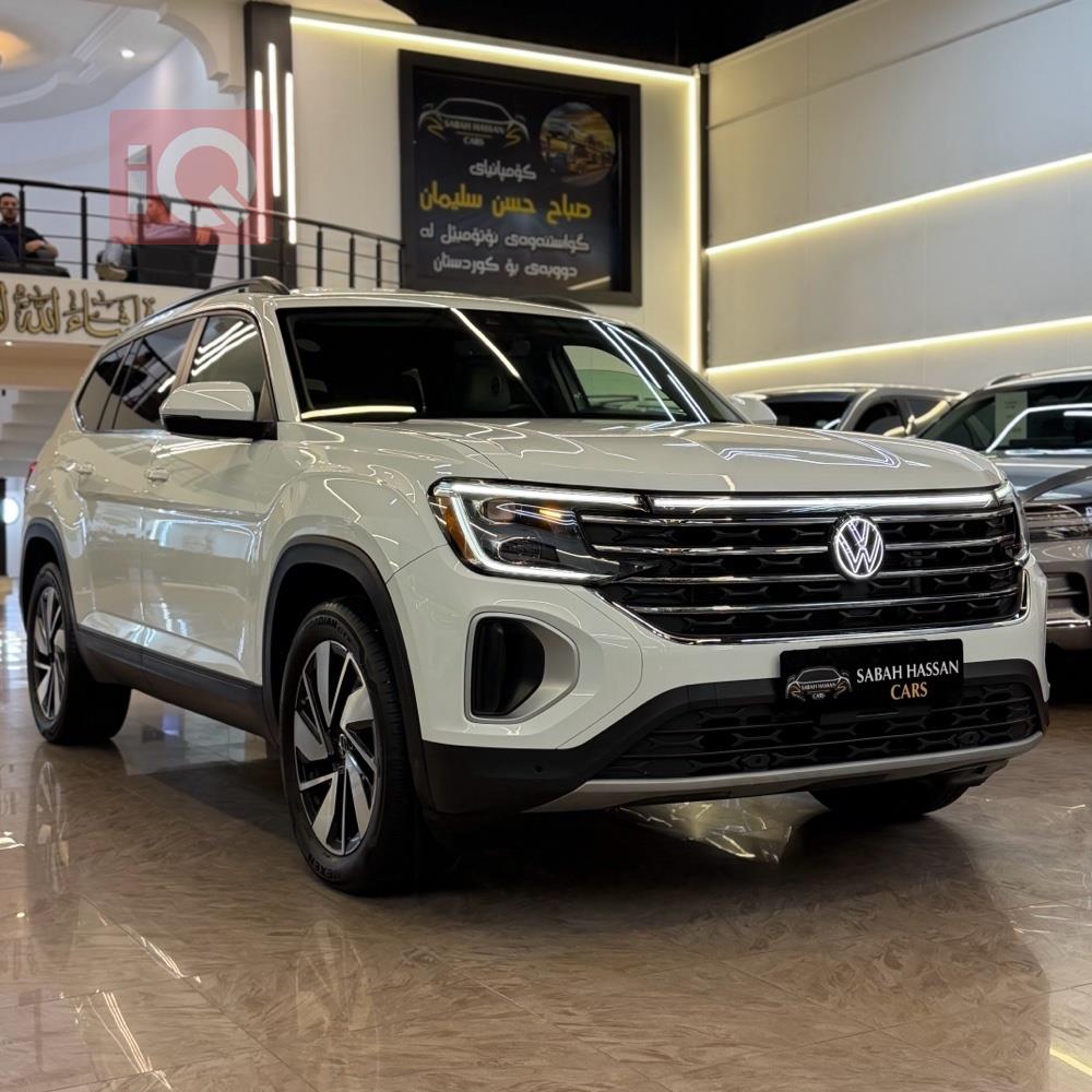 https://cdn.iqcars.io34fe1c3a-e617-4884-8a2f-09d5516777b0_0.jpg